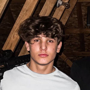 Meet your Posher, Eli